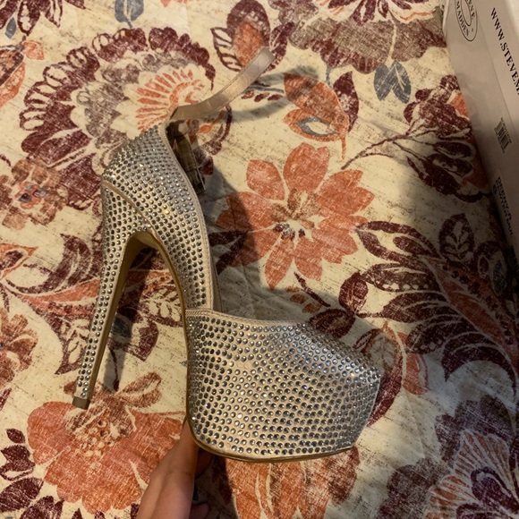 Steve Madden deeny heels - Picture 3 of 8